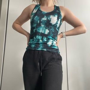 H&M workout top